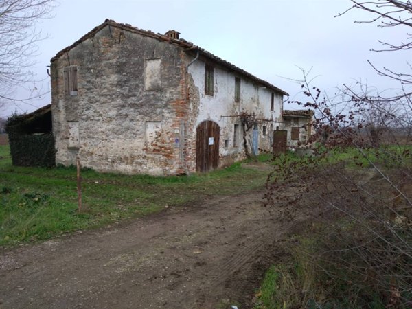 casa indipendente in vendita a Forlì in zona Grisignano