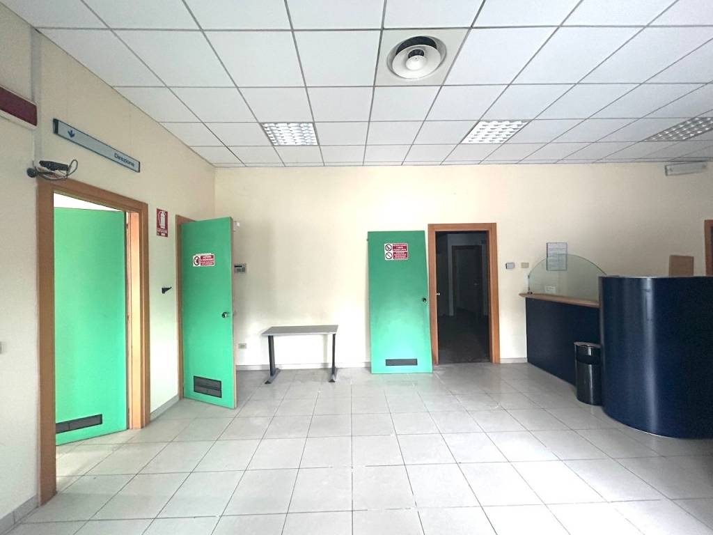 negozio in vendita a Forlì in zona Ospedaletto