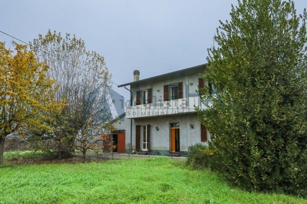 casa indipendente in vendita a Forlì in zona Villanova