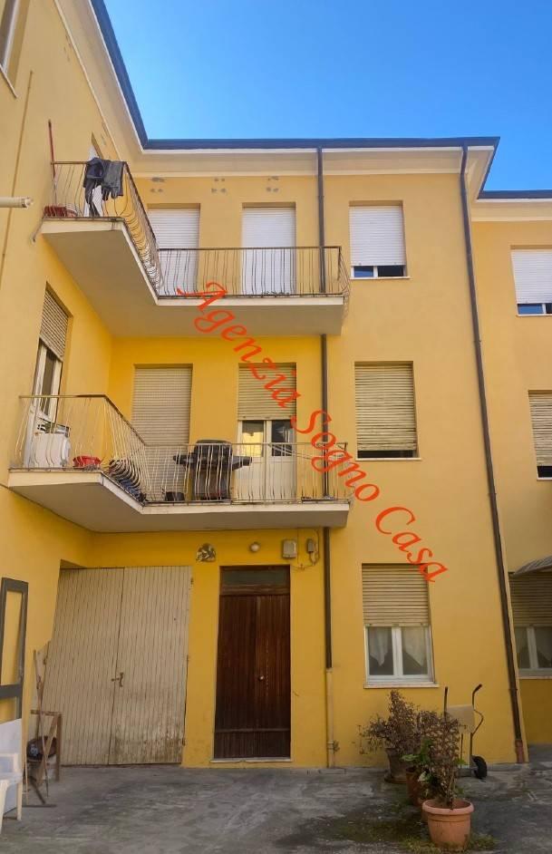 appartamento in vendita a Forlì in zona Centro Storico