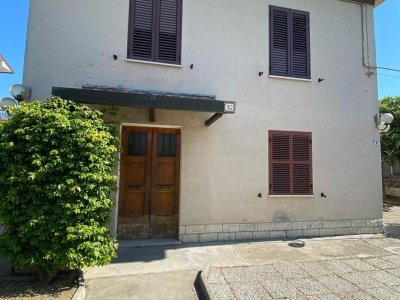 casa indipendente in vendita a Forlì