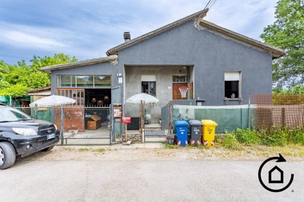 casa indipendente in vendita a Forlì in zona Centro Storico