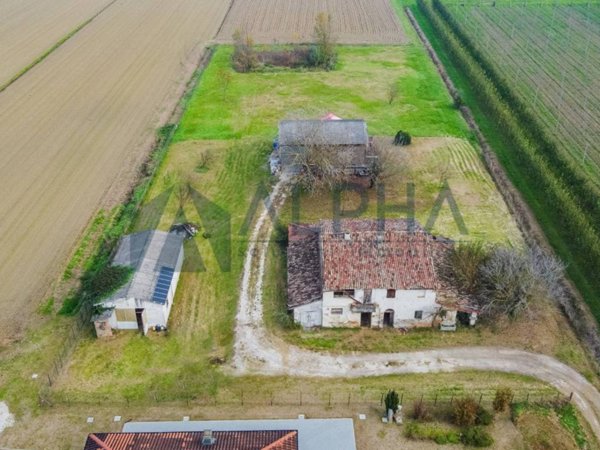 casa indipendente in vendita a Forlì in zona Roncadello