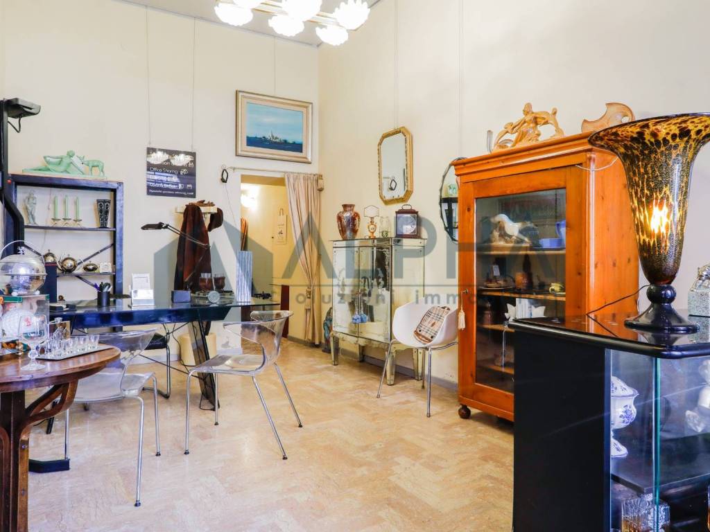 negozio in vendita a Forlì in zona Centro Storico
