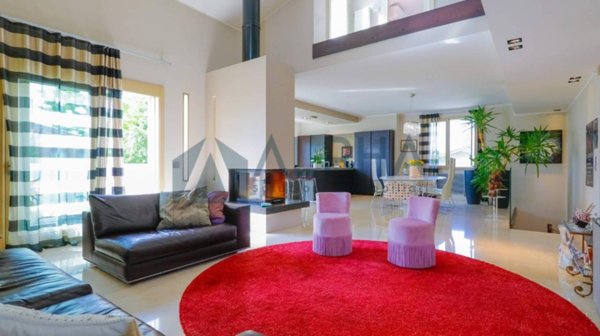 casa indipendente in vendita a Forlì