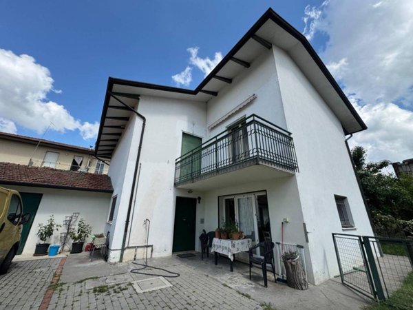 casa indipendente in vendita a Forlì in zona Casemurate