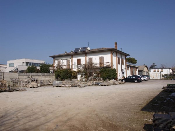 appartamento in vendita a Forlì