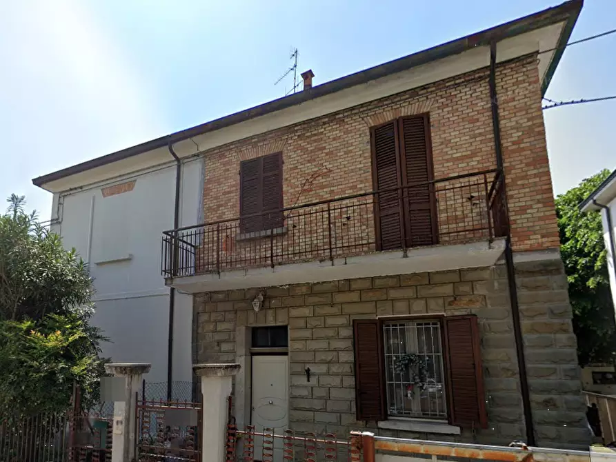 casa indipendente in vendita a Forlì