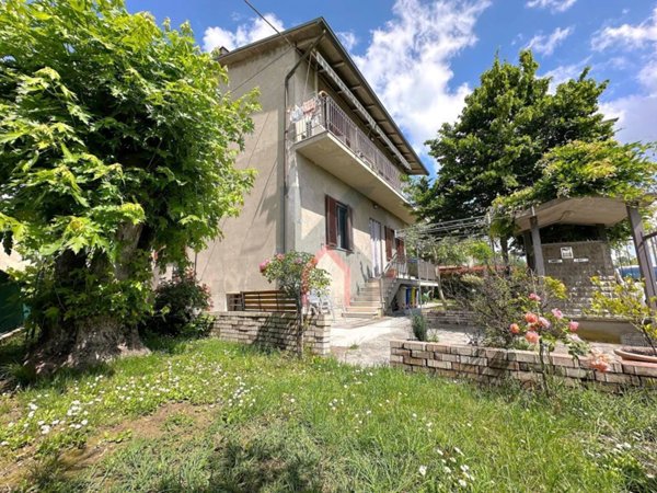 casa indipendente in vendita a Forlì in zona Cava