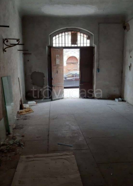 locale commerciale in vendita a Forlì in zona Centro Storico