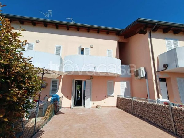casa indipendente in vendita a Forlì in zona Carpinello