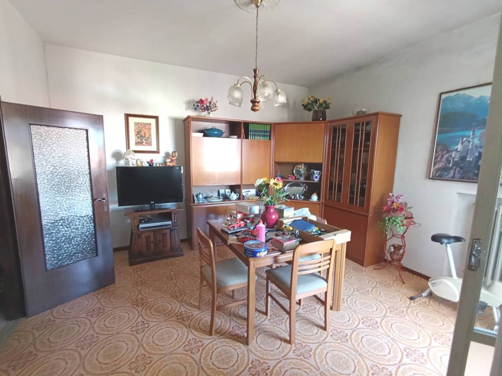 appartamento in vendita a Forlì in zona Ronco