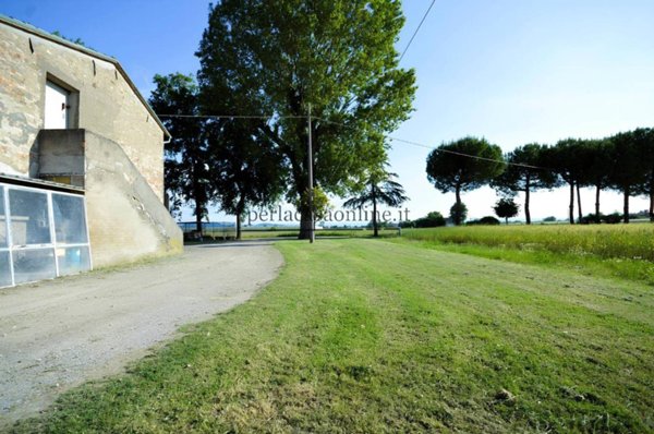 casa indipendente in vendita a Forlì in zona Quattro