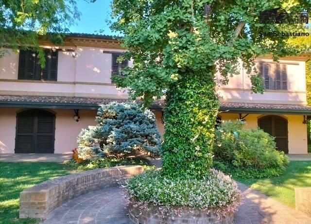 villa in vendita a Forlì in zona Centro Storico