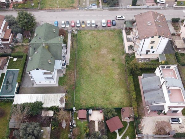 terreno edificabile in vendita a Forlì
