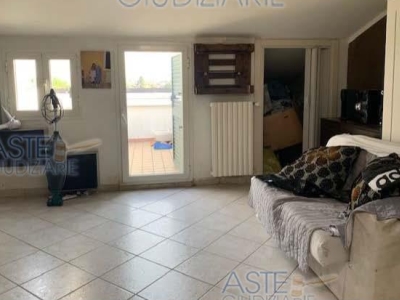 casa indipendente in vendita a Forlì