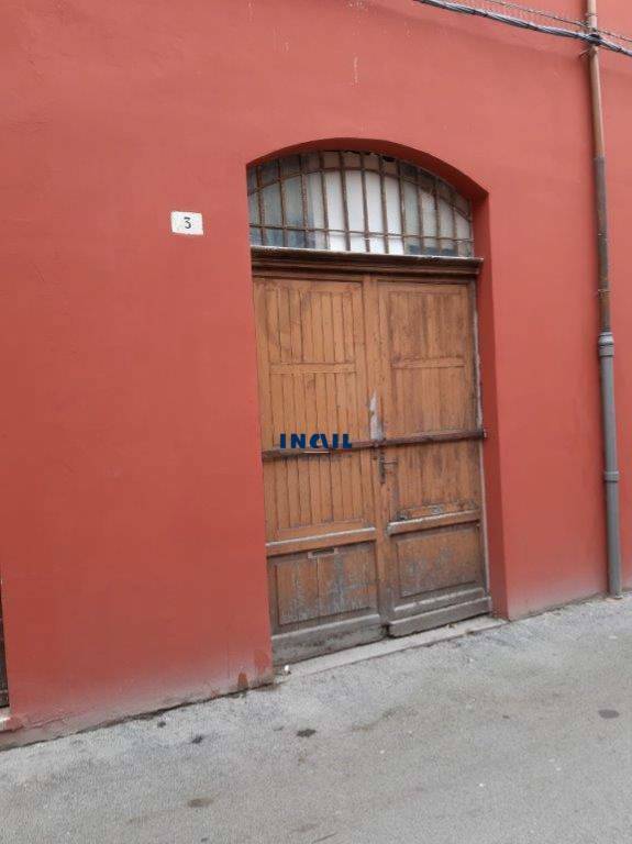 locale di sgombero in vendita a Forlì in zona Centro Storico