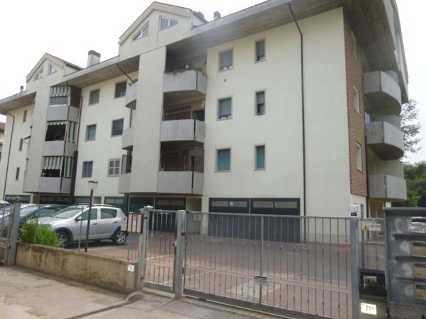 appartamento in vendita a Forlì in zona Cava