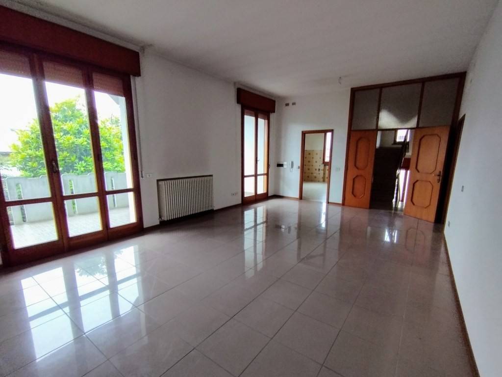 casa indipendente in vendita a Forlì in zona Villanova