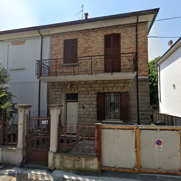 casa indipendente in vendita a Forlì
