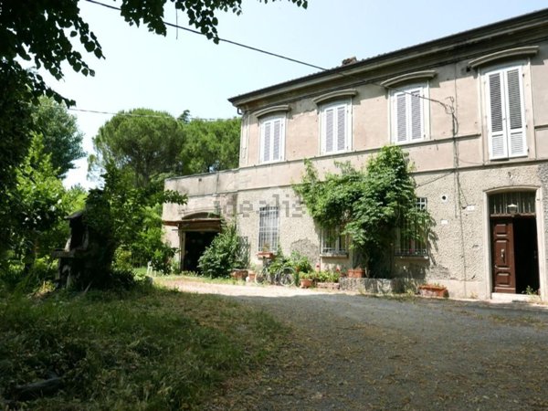 casa indipendente in vendita a Forlì