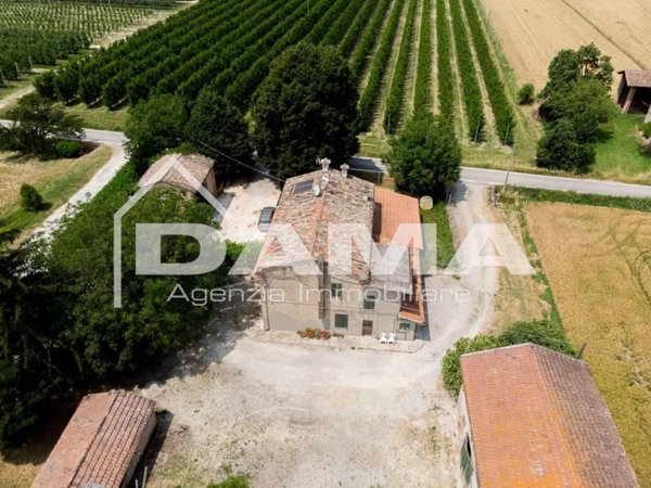 casa indipendente in vendita a Forlì in zona Roncadello