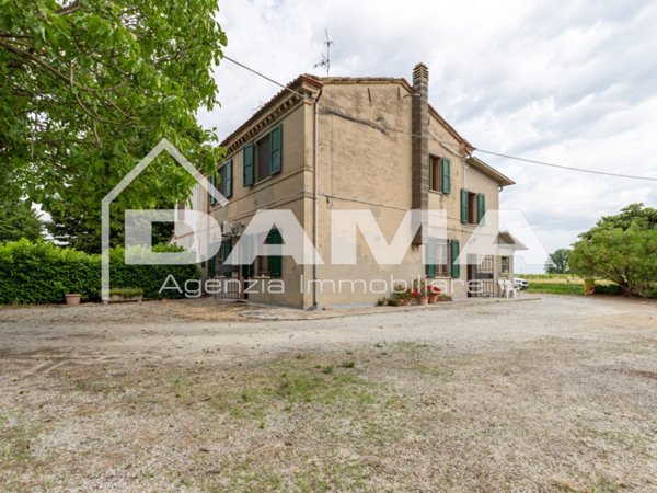 casa indipendente in vendita a Forlì in zona San Tomé