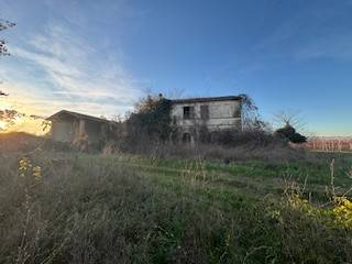 casa indipendente in vendita a Forlì in zona Centro Storico