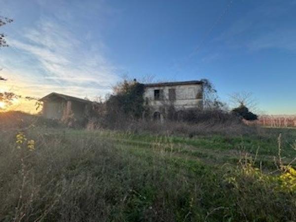 casa indipendente in vendita a Forlì in zona Centro Storico