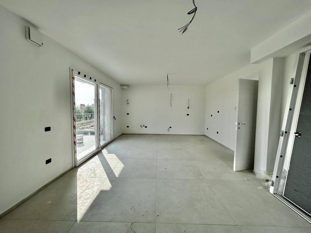 casa indipendente in vendita a Forlì in zona Quattro