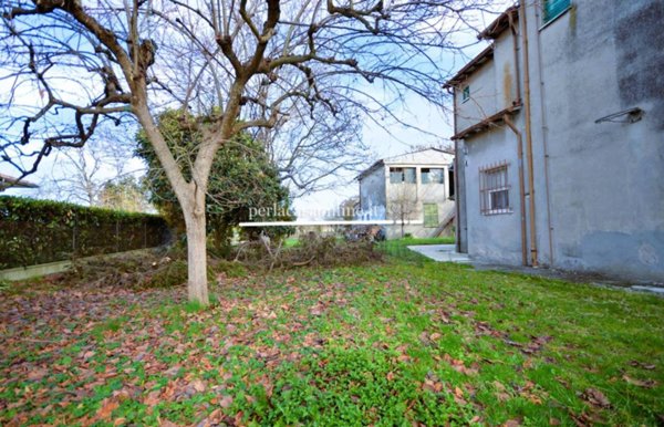casa indipendente in vendita a Forlì in zona Cava