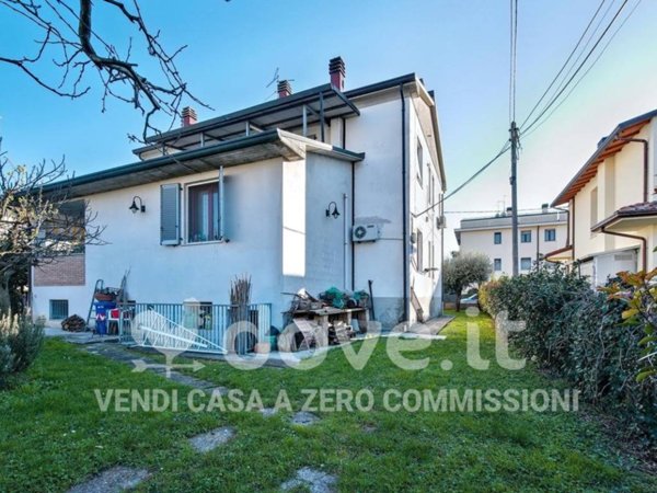 appartamento in vendita a Forlì in zona Quattro