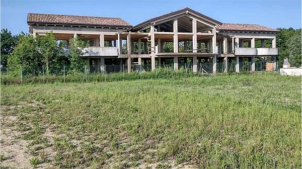 terreno edificabile in vendita a Forlì