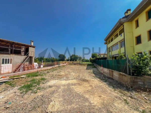 casa semindipendente in vendita a Forlì