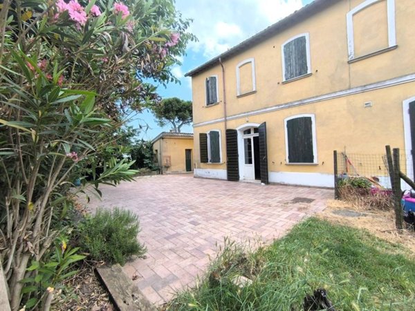 casa indipendente in vendita a Forlì in zona Pievequinta