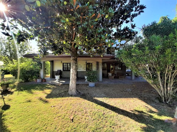 casa indipendente in vendita a Forlì in zona San Martino di Villafranca