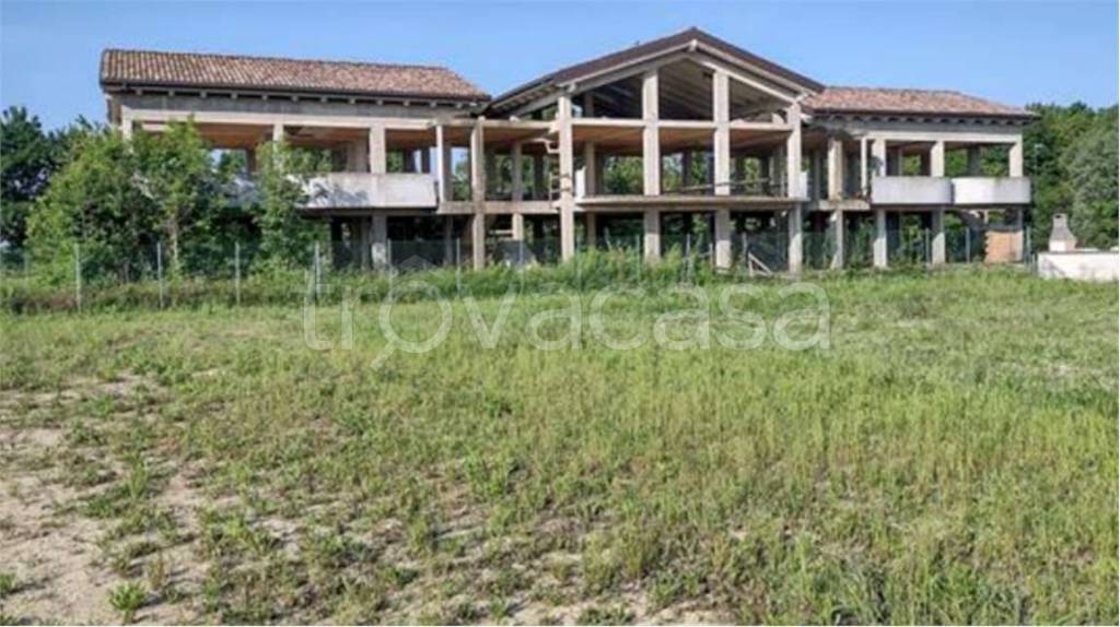 appartamento in vendita a Forlì in zona Carpinello