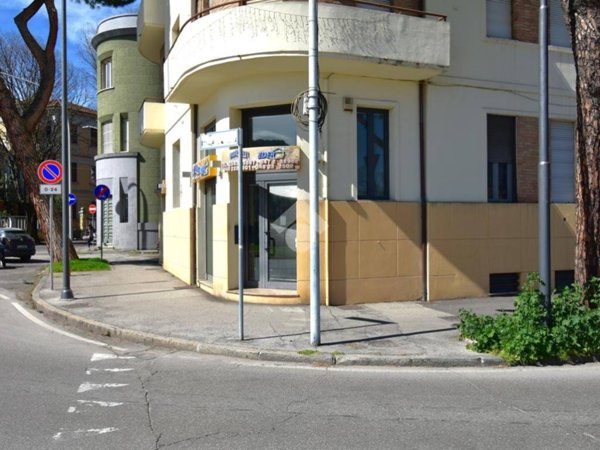 negozio in vendita a Forlì