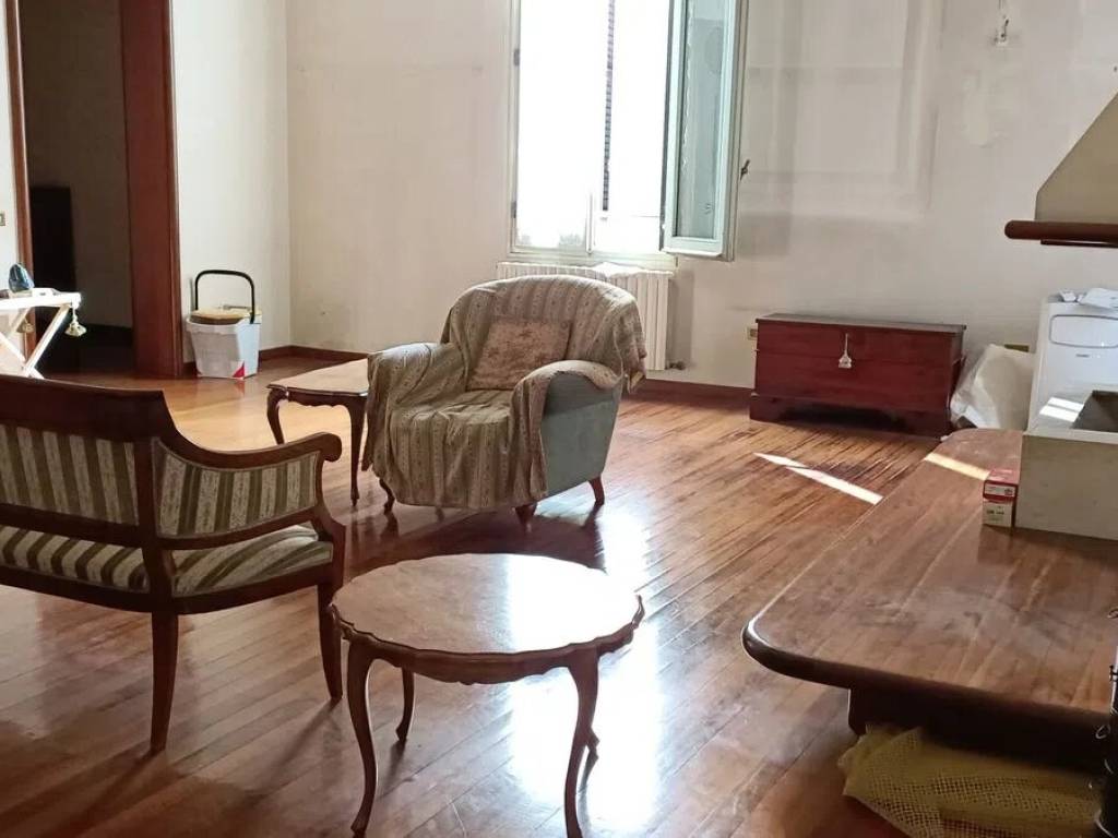 appartamento in vendita a Forlì in zona Centro Storico