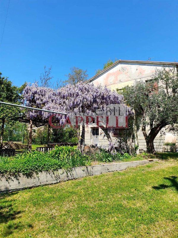 casa indipendente in vendita a Forlì in zona Rovere