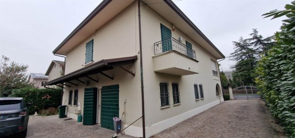 casa indipendente in vendita a Forlì in zona San Lorenzo in Noceto