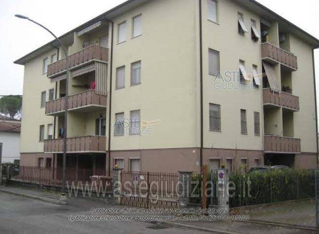 appartamento in vendita a Forlì in zona Ronco