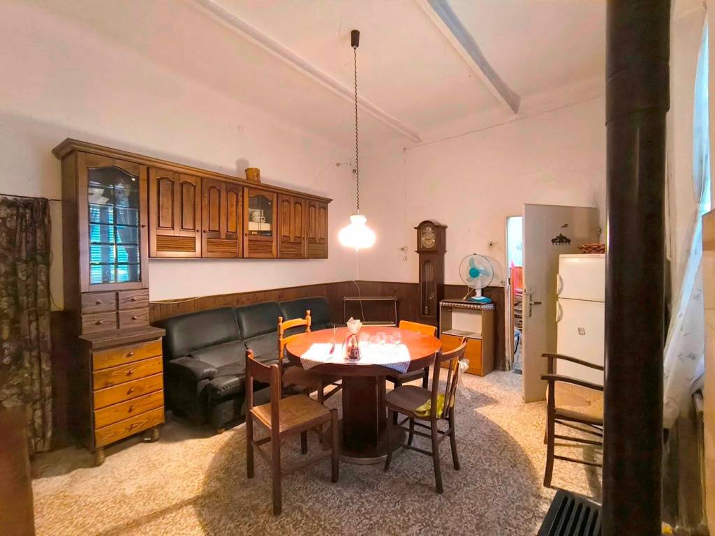 casa indipendente in vendita a Forlì