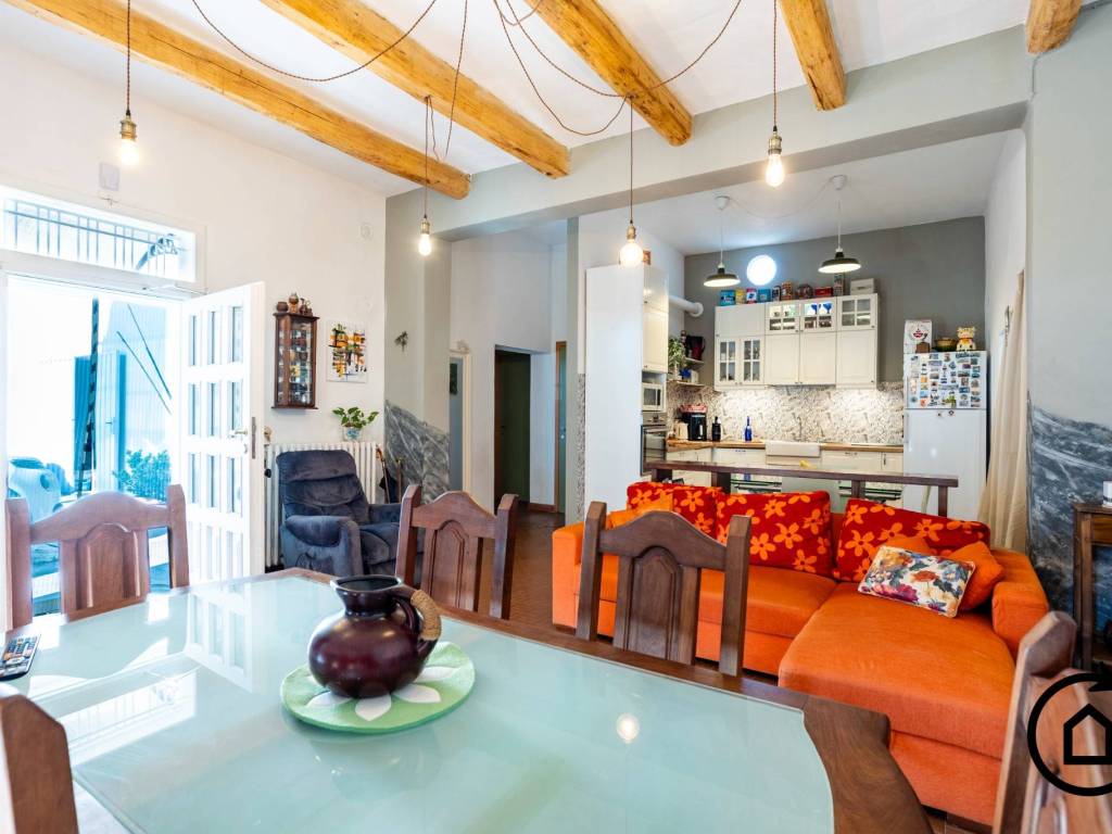 casa indipendente in vendita a Forlì in zona Casemurate