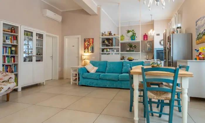 casa indipendente in vendita a Forlì