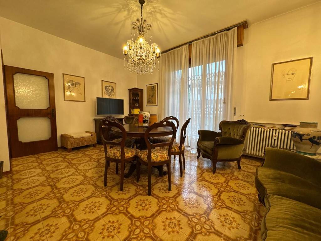 appartamento in vendita a Forlì in zona Centro Storico