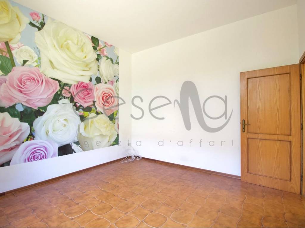 casa indipendente in vendita a Forlì in zona Carpena