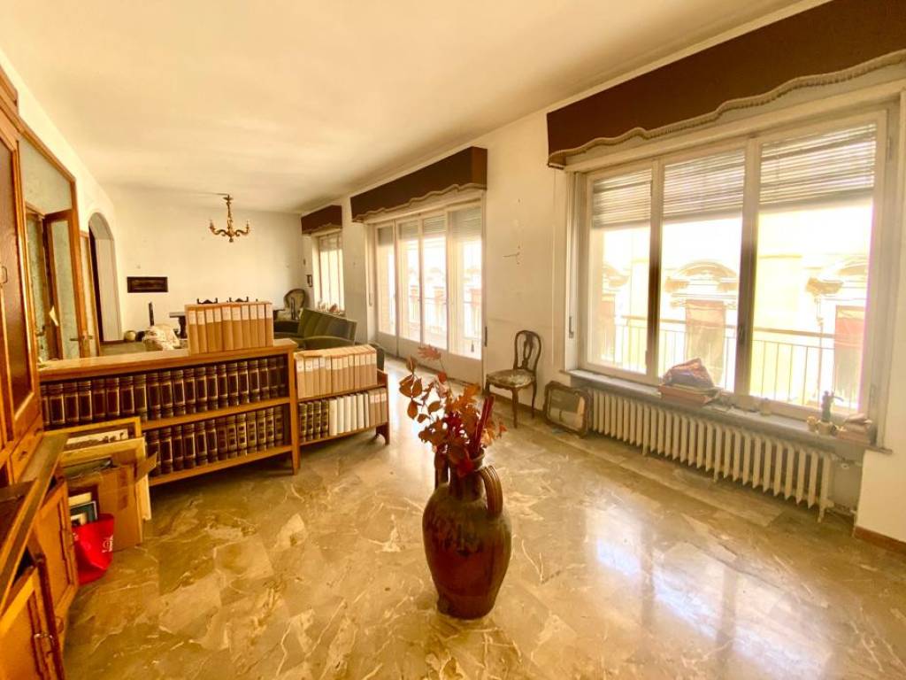 appartamento in vendita a Forlì in zona Centro Storico