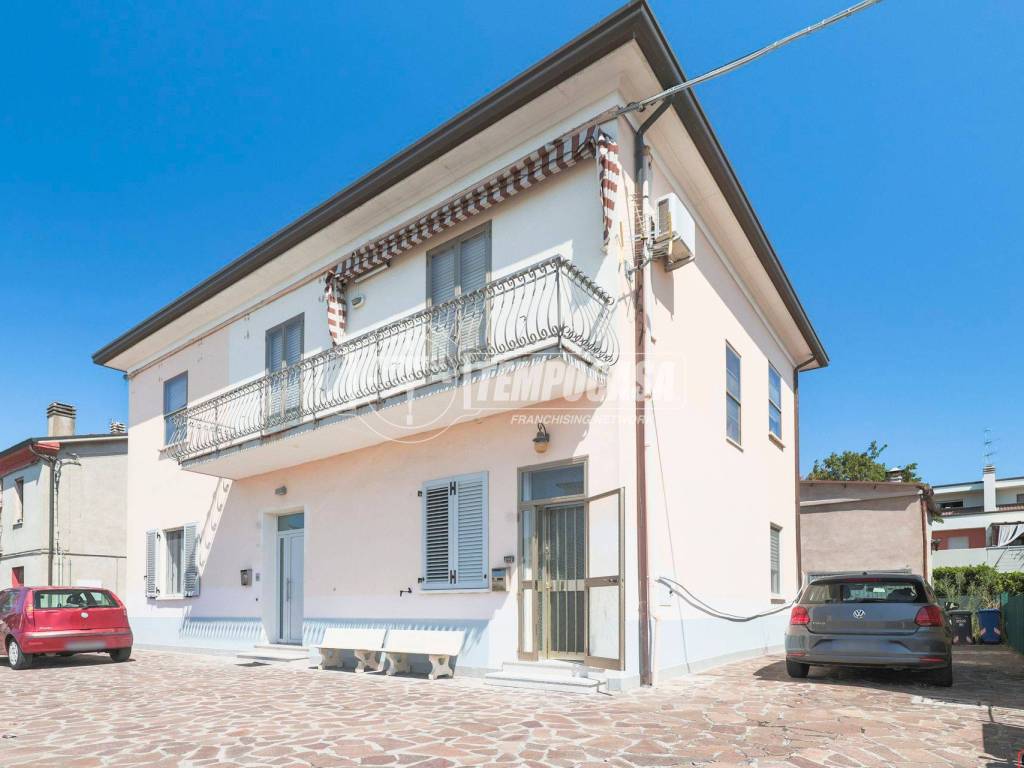 appartamento in vendita a Forlì in zona Carpinello