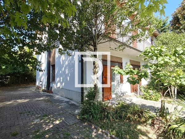 casa indipendente in vendita a Forlì in zona Cà Ossi